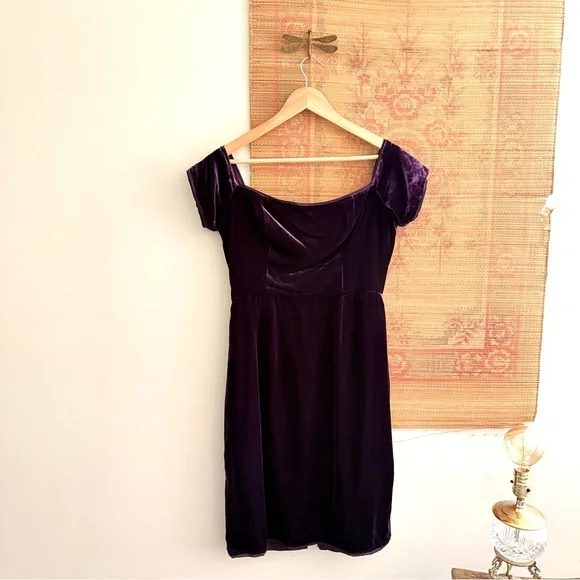 BCBG Max Azria Kerry Velvet Off Shoulder Plum Sheath Dress - Picture 2 of 9